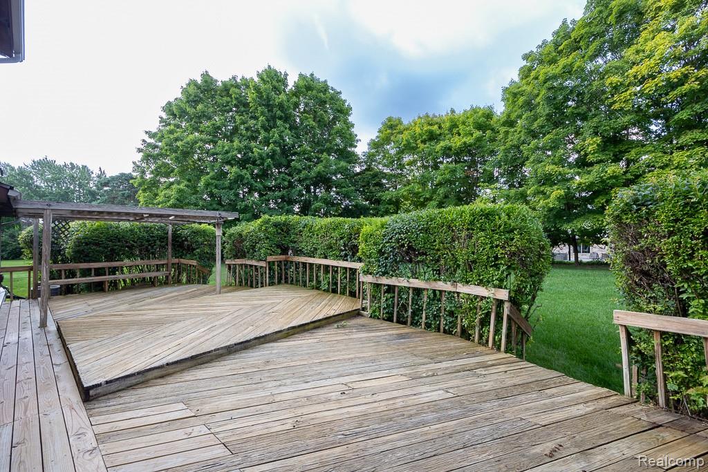6275 Fairbrook Court, West Bloomfield, MI — Photo 21