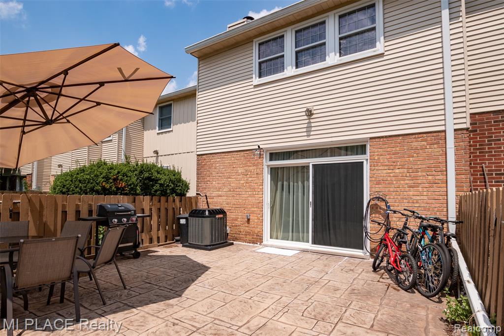 1599 Brentwood Drive, Troy, MI 48098 — Photo 40