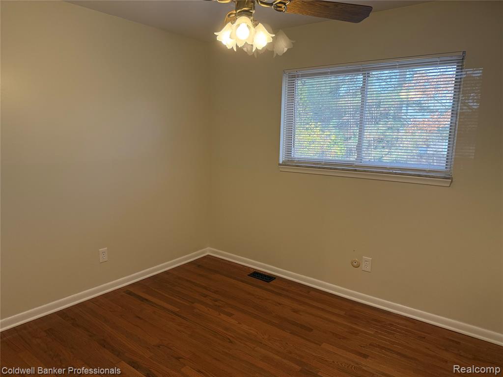 47071 Savannah Drive, Macomb, MI 48044 — Photo 29