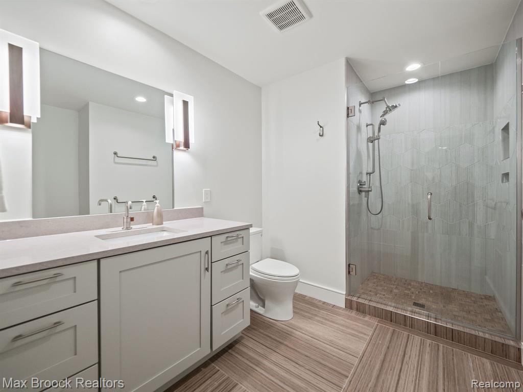 4890 Charing Cross Road, Bloomfield Hills, MI 48304 — Photo 39