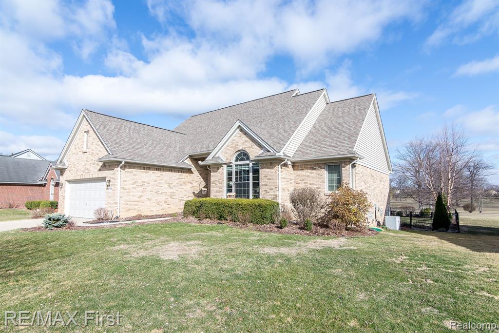 8598 GOLF LANE Drive, Commerce Twp, MI 48382 — Photo 9