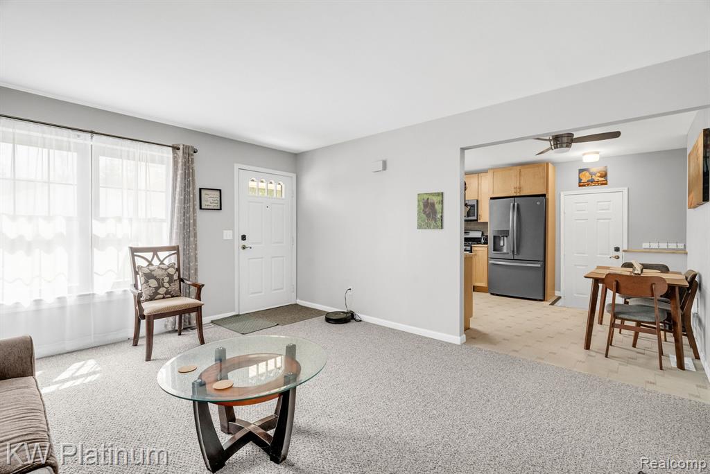38215 Maple Forest Boulevard E, Harrison Township, MI — Photo 9