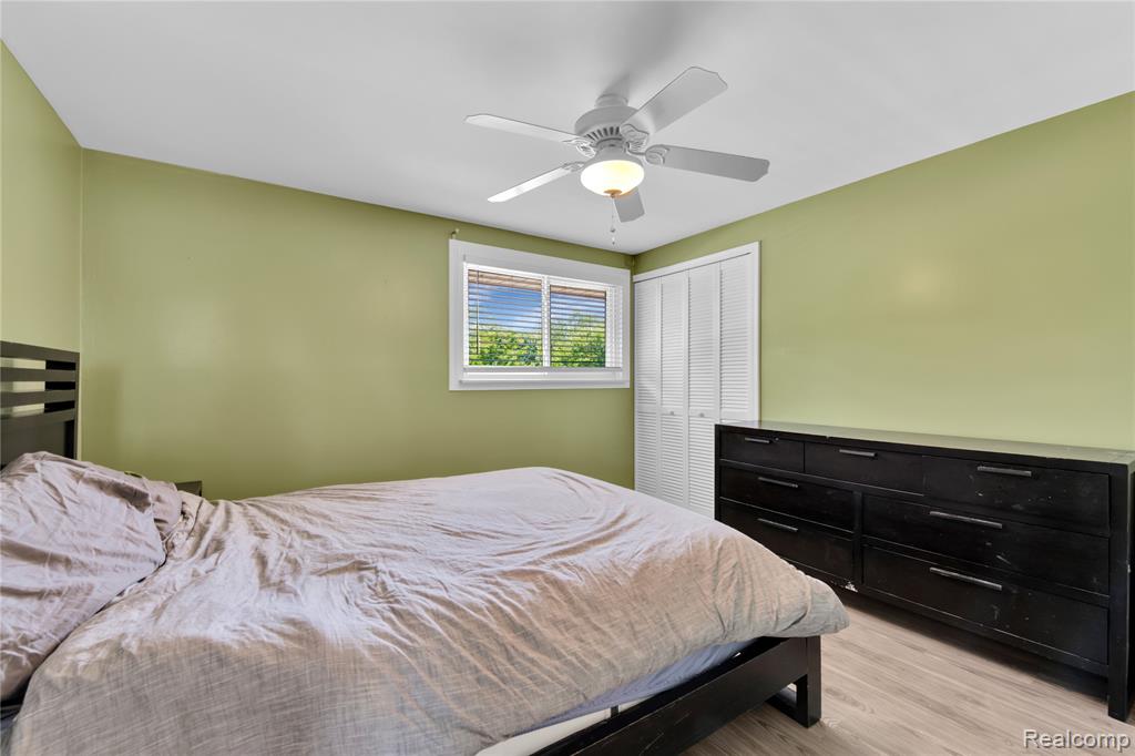 607 Ashburnham Street, Auburn Hills, MI 48326 — Photo 17