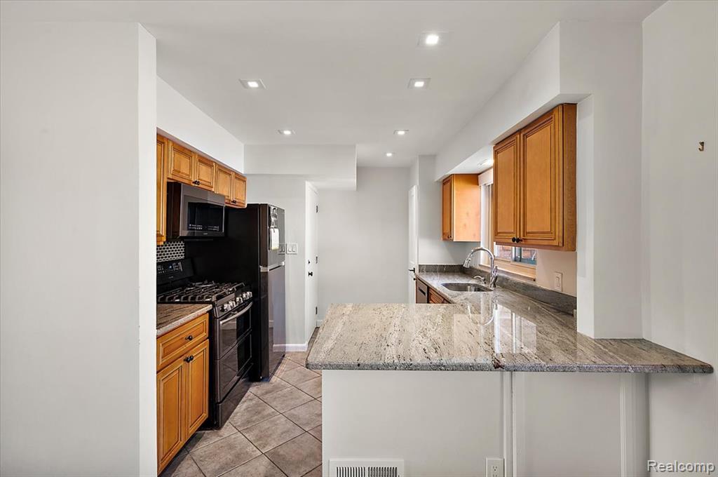 975 N Old Woodward Avenue, Birmingham, MI 48009 — Photo 14