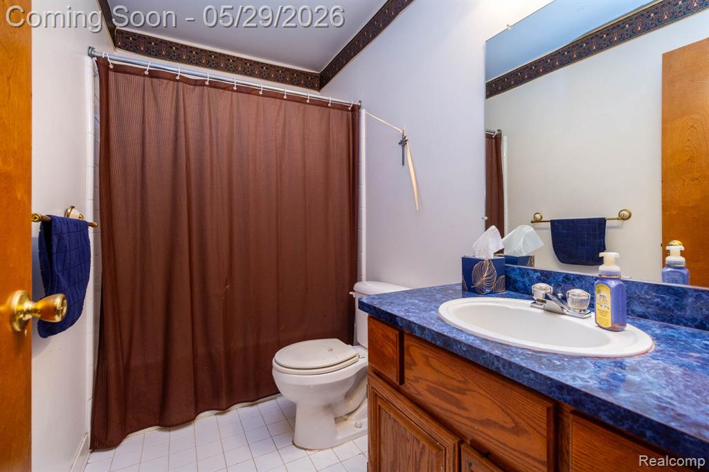 24227 Brentwood Drive, Trenton, MI 48183 — Photo 25