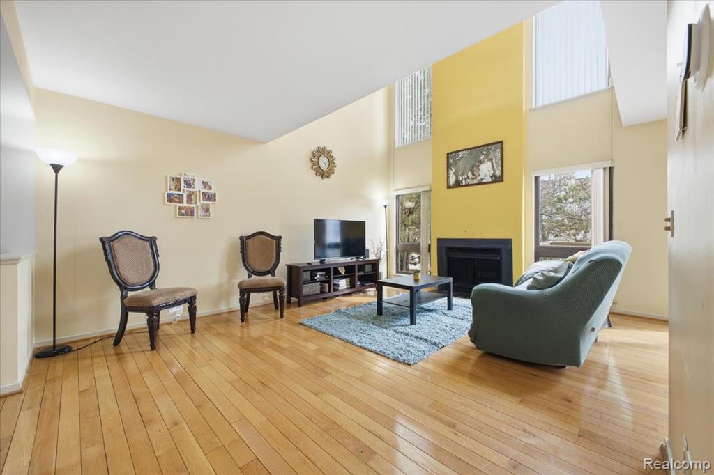 678 Highgate, Rochester Hills, MI 48307 — Photo 4
