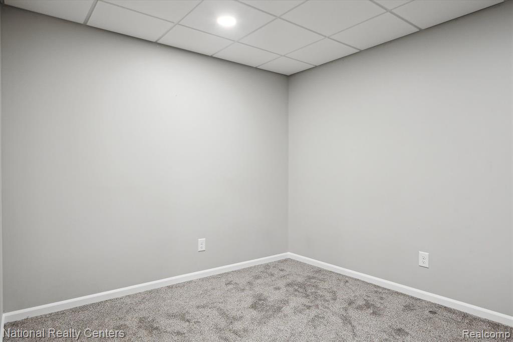 50540 PAINE Street, Canton, MI 48188 — Photo 32