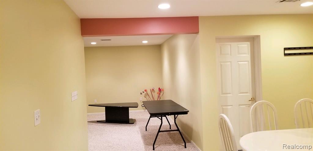 48280 ELMWOOD Drive, Shelby Twp, MI 48315 — Photo 48