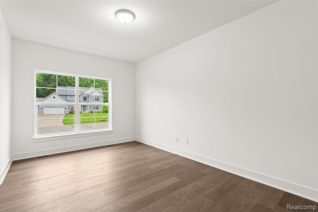 1487 ST JAMES Boulevard, Ann Arbor, MI 48108 — Photo 4