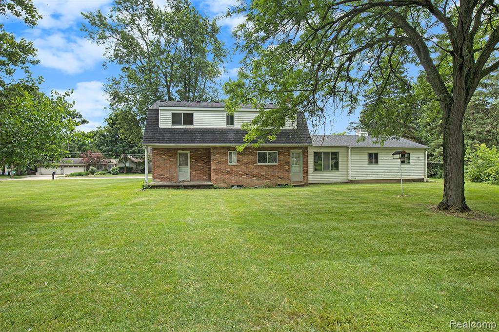 513 RIVERSIDE Drive, Linden, MI 48451 — Photo 25