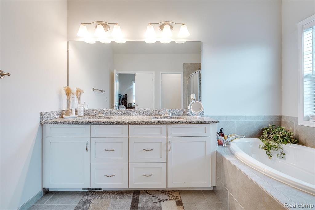 51011 Rockingham Drive, Canton, MI 48188 — Photo 37
