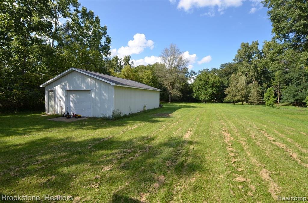 10083 HEGEL Road, Goodrich Vlg, MI — Photo 17