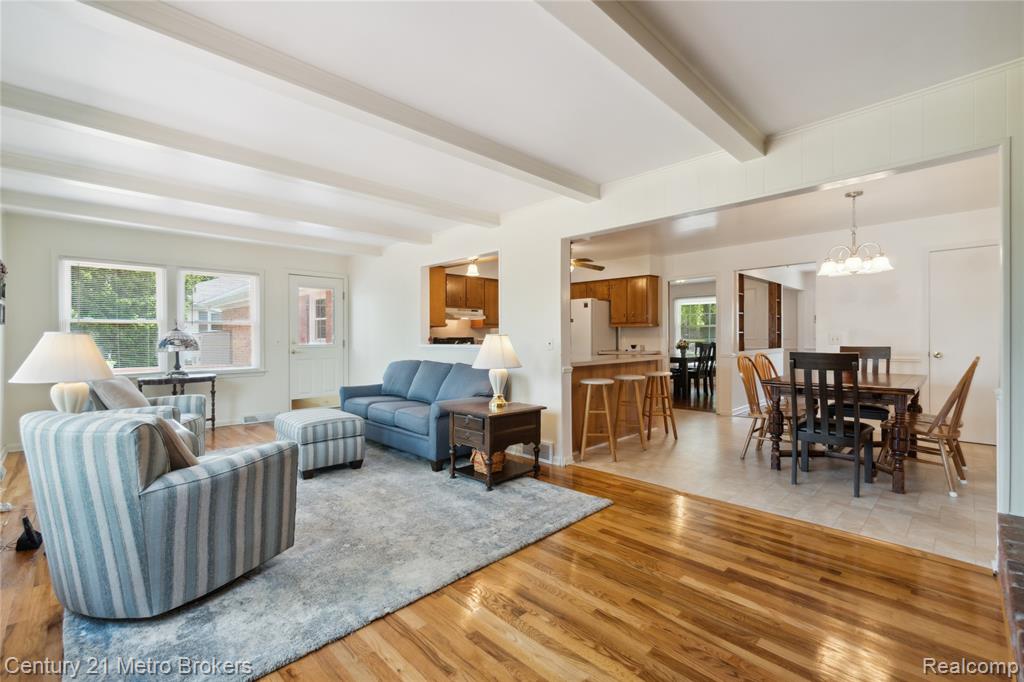 5175 CANDLEWOOD Drive, Grand Blanc, MI 48439 — Photo 4
