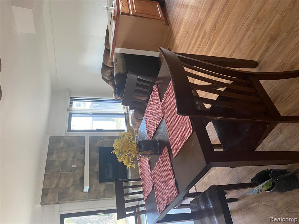 21664 Hall Road, Woodhaven, MI 48183 — Photo 6