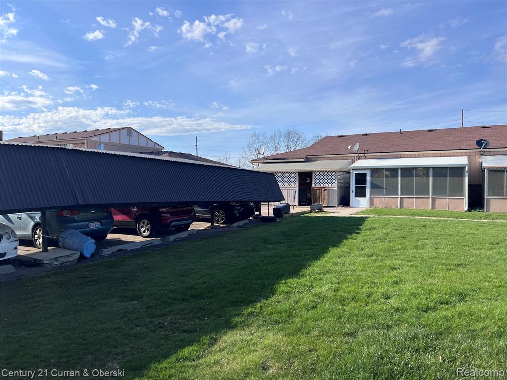 61035 Eleven Mile Road, 4, South Lyon, MI 48178 — Photo 11