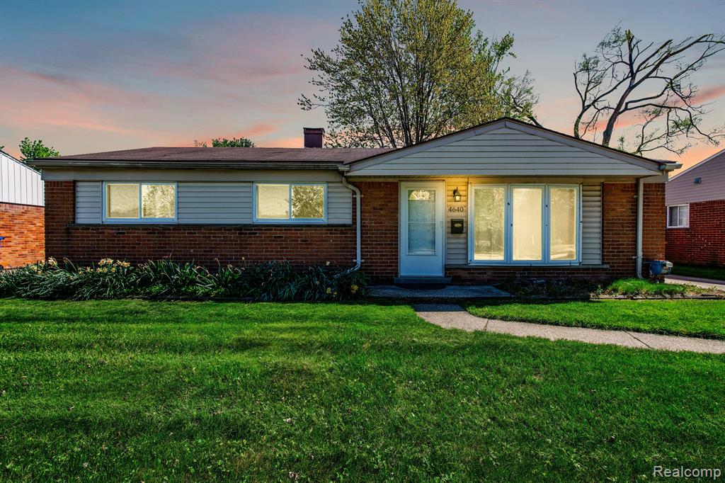 4640 ARDEN Avenue, Warren, MI 48092 — front exterior