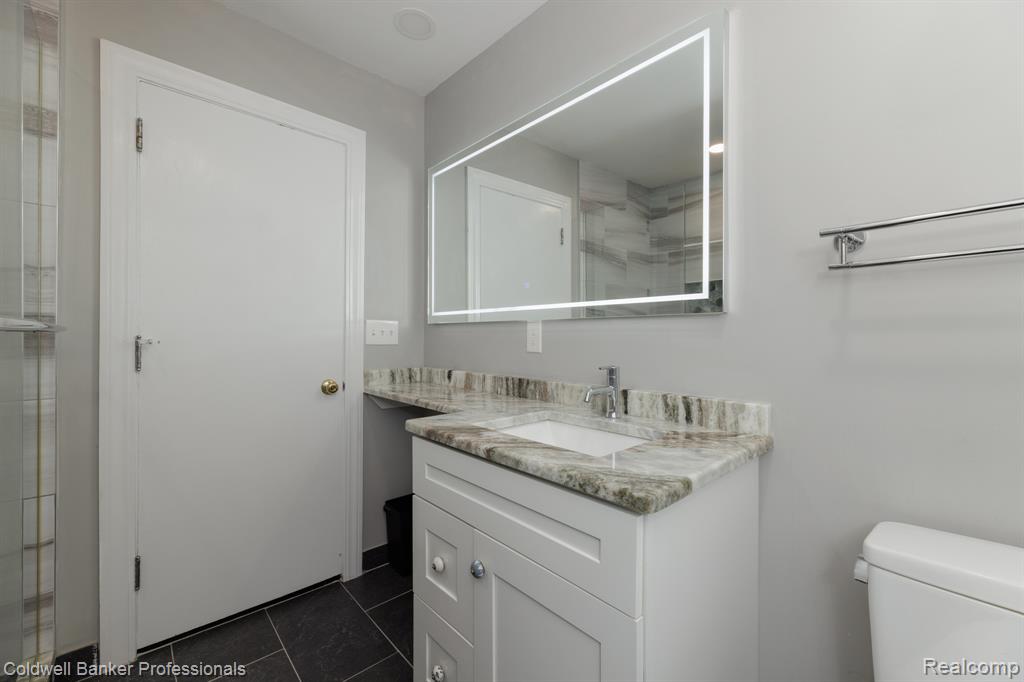1416 N Renaud Road, Grosse Pointe Woods, MI 48236 — Photo 34