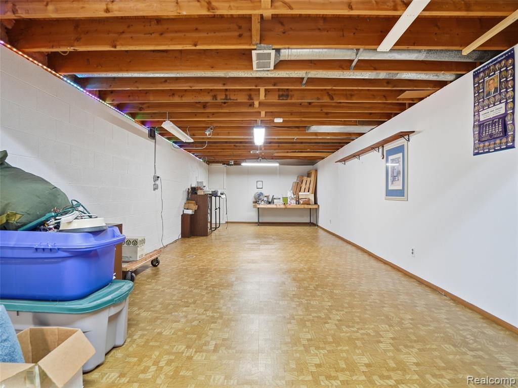 5059 Kidder Road, Almont, MI 48003 — Photo 33