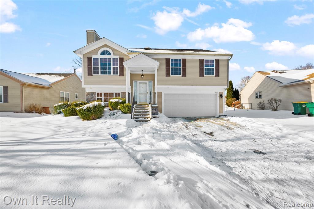 7154 Saint Andrews Drive, Ypsilanti, MI 48197 — Photo 2