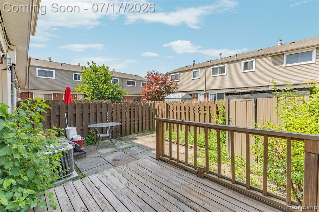 8136 Busko, Warren, MI 48093 — Photo 6