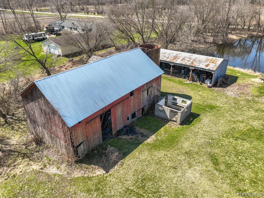 9915 VAN BUREN Road, Fowlerville, MI 48836 — Photo 16