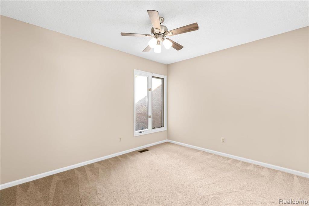 22245 RIVER RIDGE Trail, Farmington Hills, MI 48335 — Photo 24