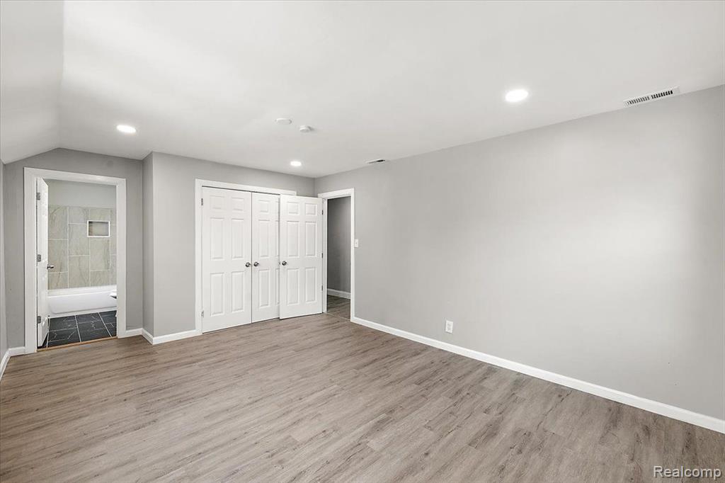 4835 COURVILLE Street, Detroit, MI 48224 — Photo 38