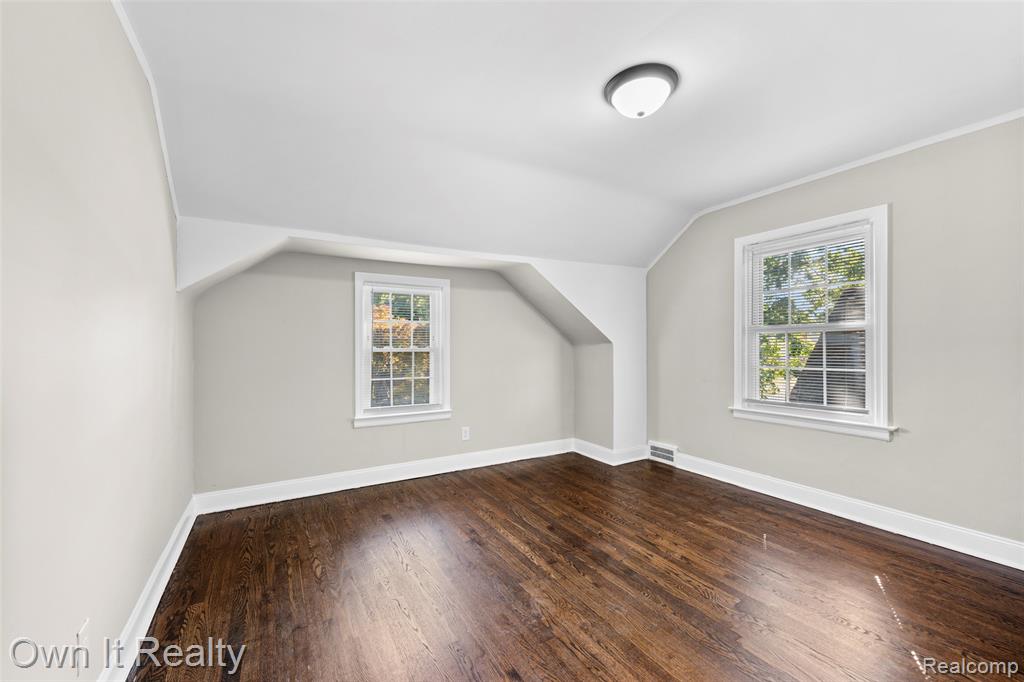5275 Three Mile Drive, Detroit, MI 48224 — Photo 22