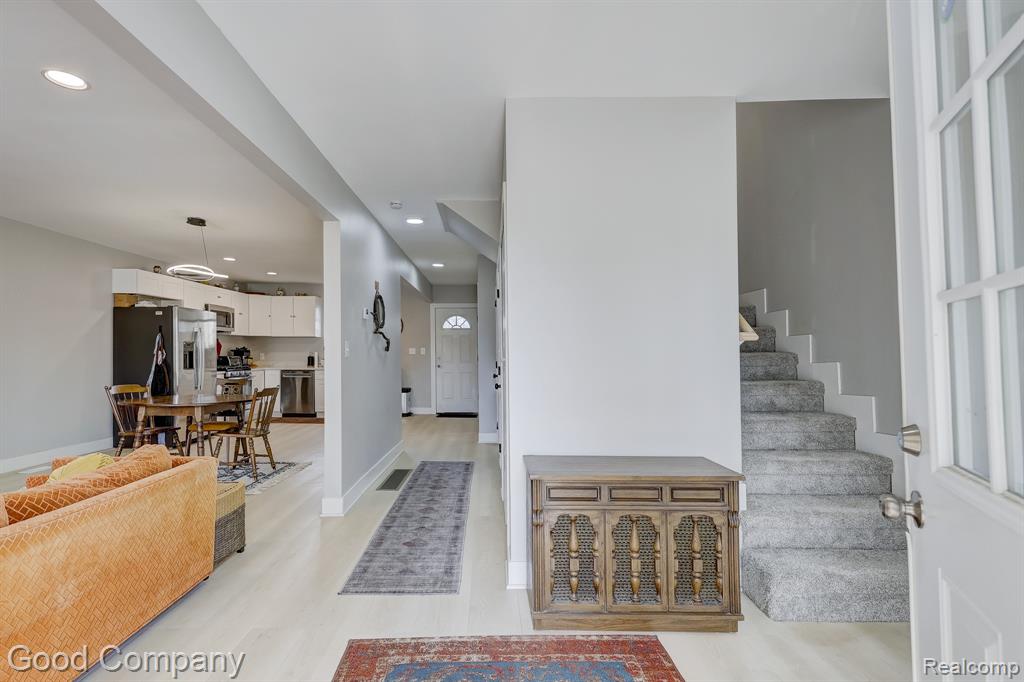 9578 Oakland Street - Photo 3