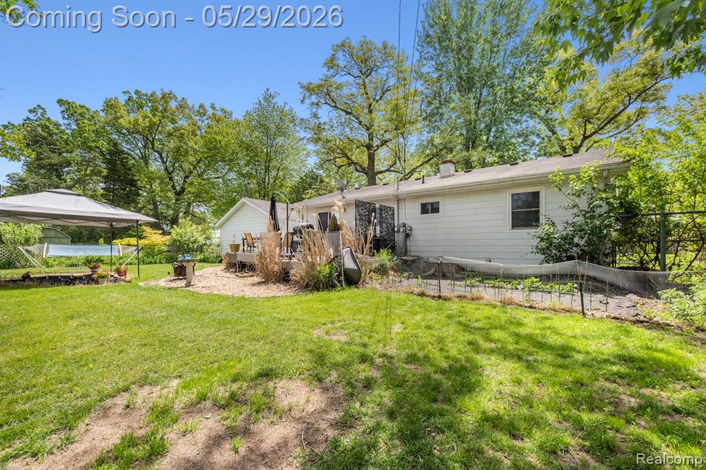 588 Illinois Street, Howell, MI 48843 — Photo 19