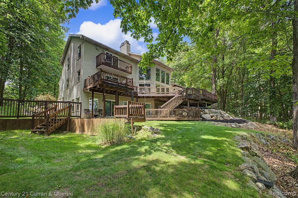 11349 Philway Court, Brighton, MI 48114 — Photo 45