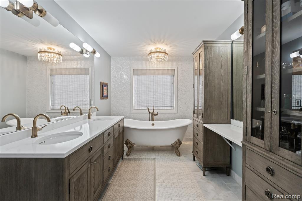 6789 Merrick Drive, Troy, MI 48098 — Photo 33