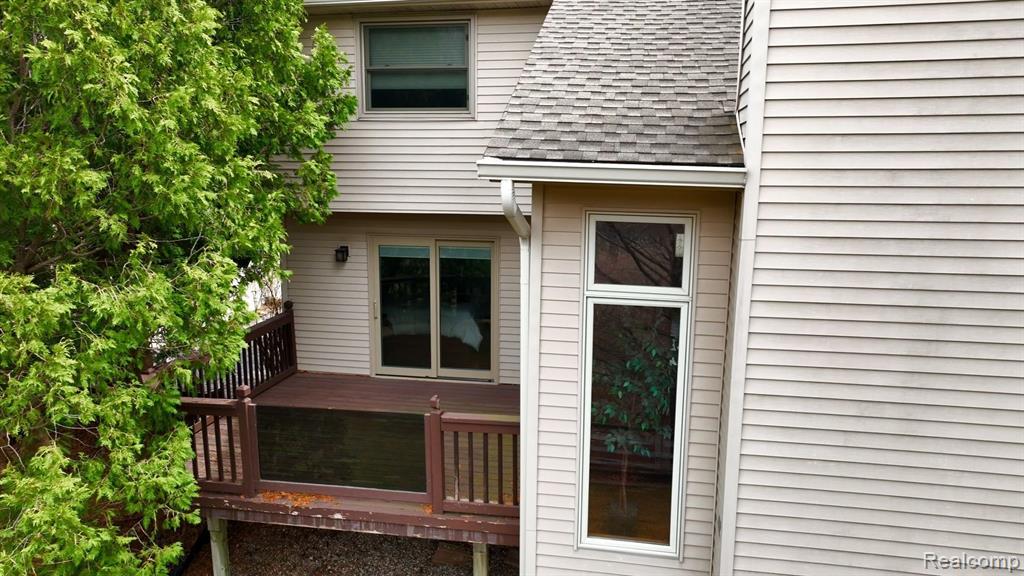 950 Hidden Valley Drive, Lake Orion, MI 48362 — Photo 27