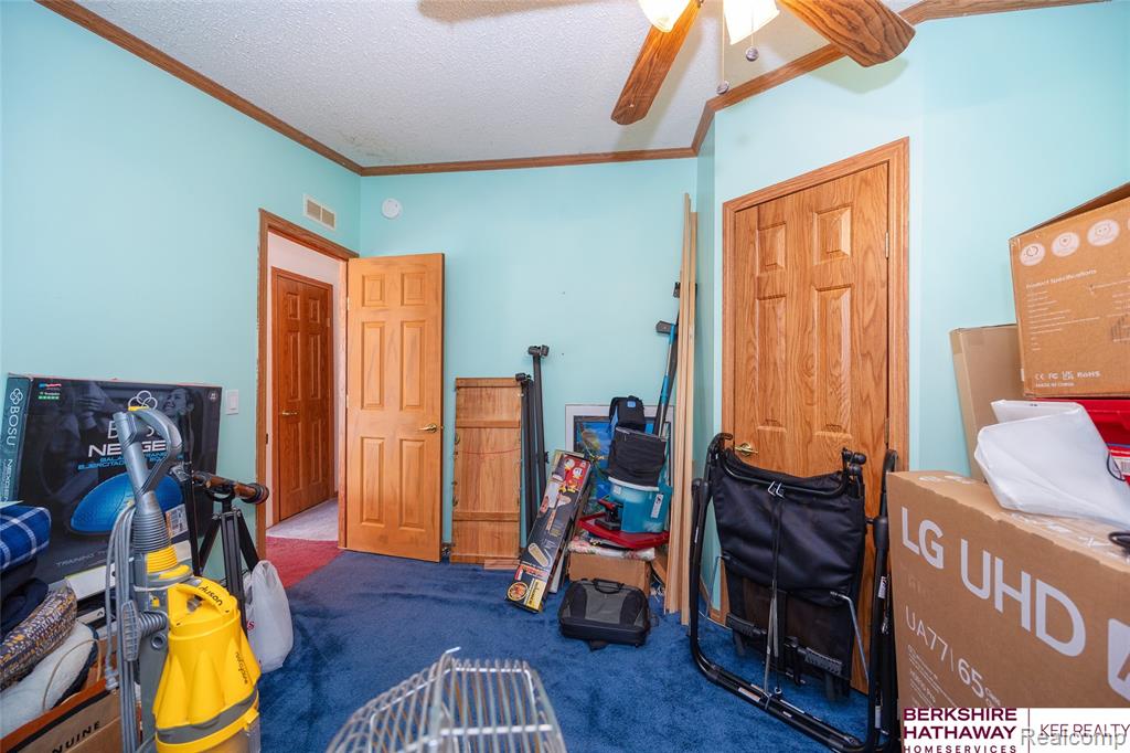 19090 Sumpter Road, Belleville, MI 48111 — Photo 49