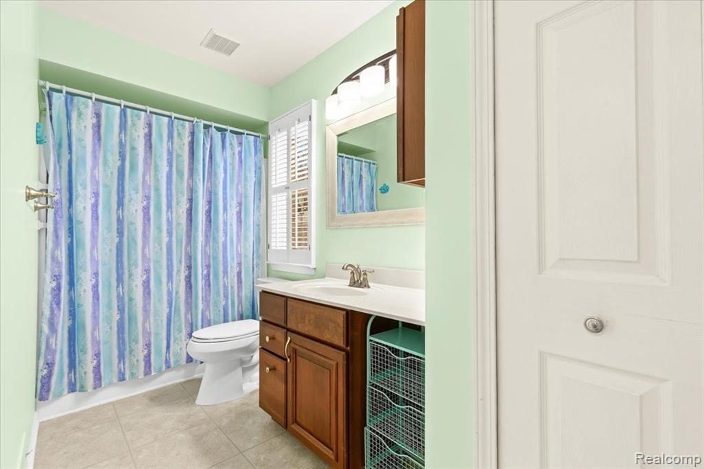 4138 HUNTERS Circle E, Canton, MI 48188 — Photo 19
