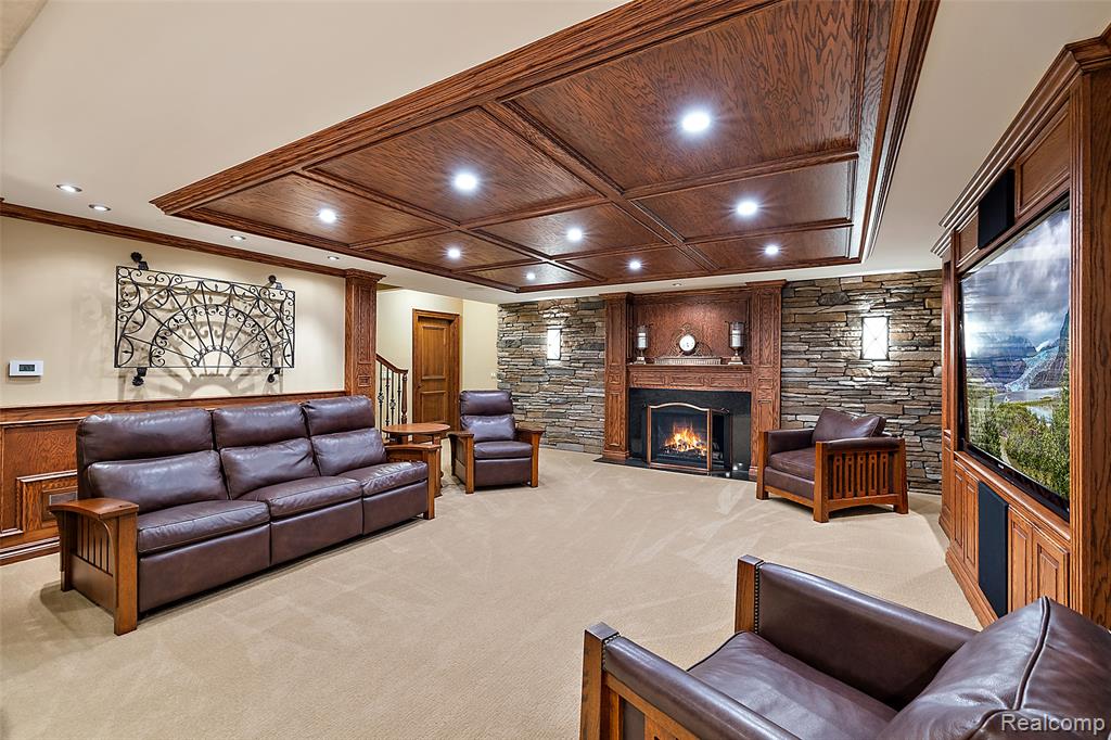 4688 Fawn Hill Court, Rochester, MI 48306 — Photo 38