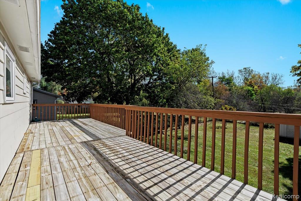 397 Pocahontas Trail, Oxford, MI 48371 — Photo 16