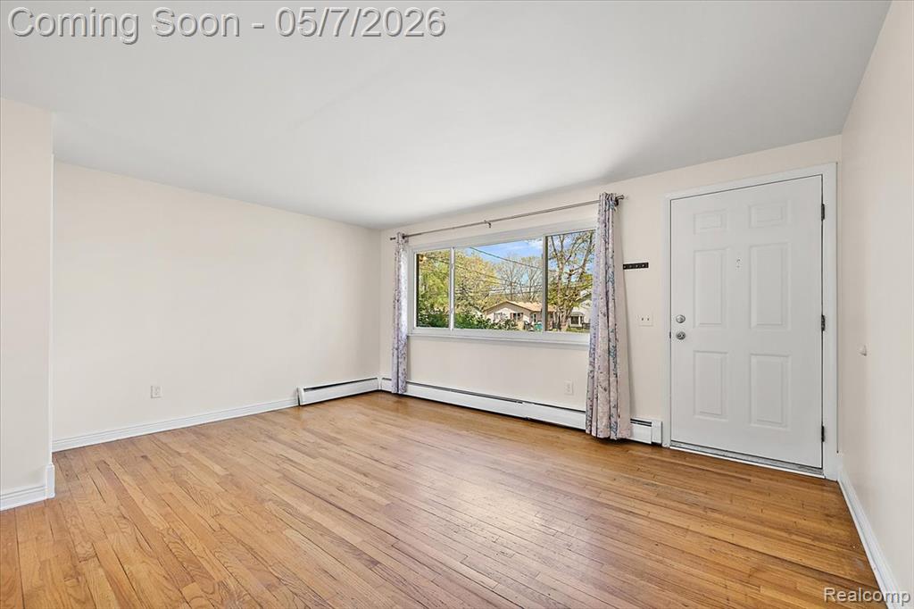 2795 Woodbury Street, Walled Lake, MI 48390 — Photo 7
