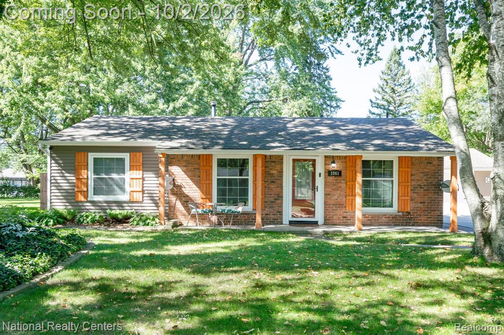 1061 Truwood Drive - Photo 2
