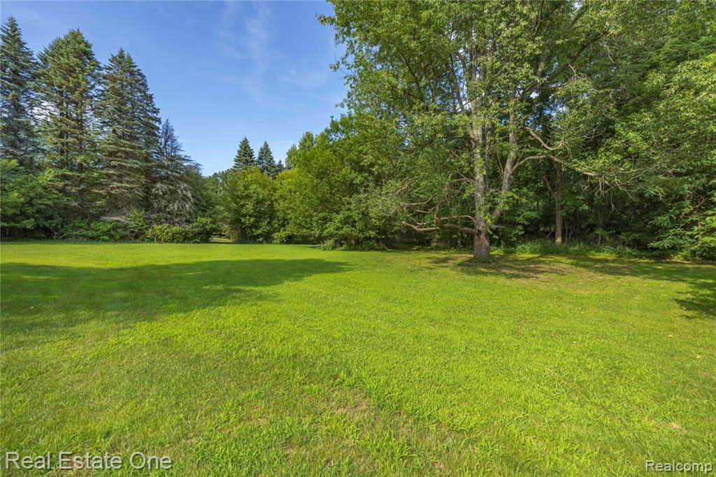 17240 Garvey, Chelsea, MI 48118 — Photo 25