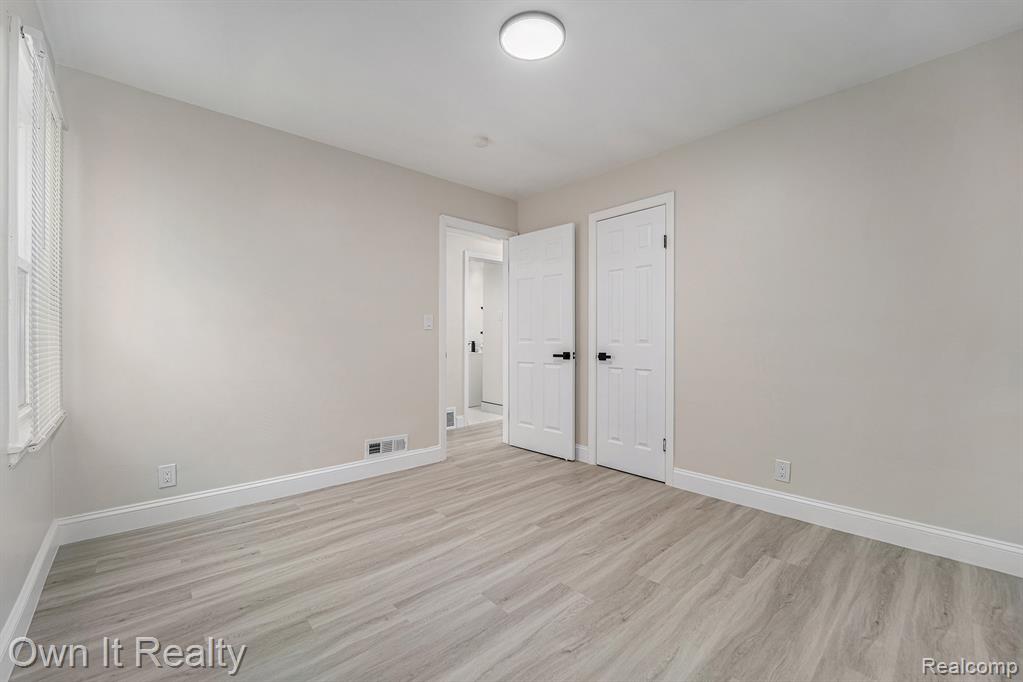 7660 W Parkway Street, Redford, MI 48239 — Photo 15