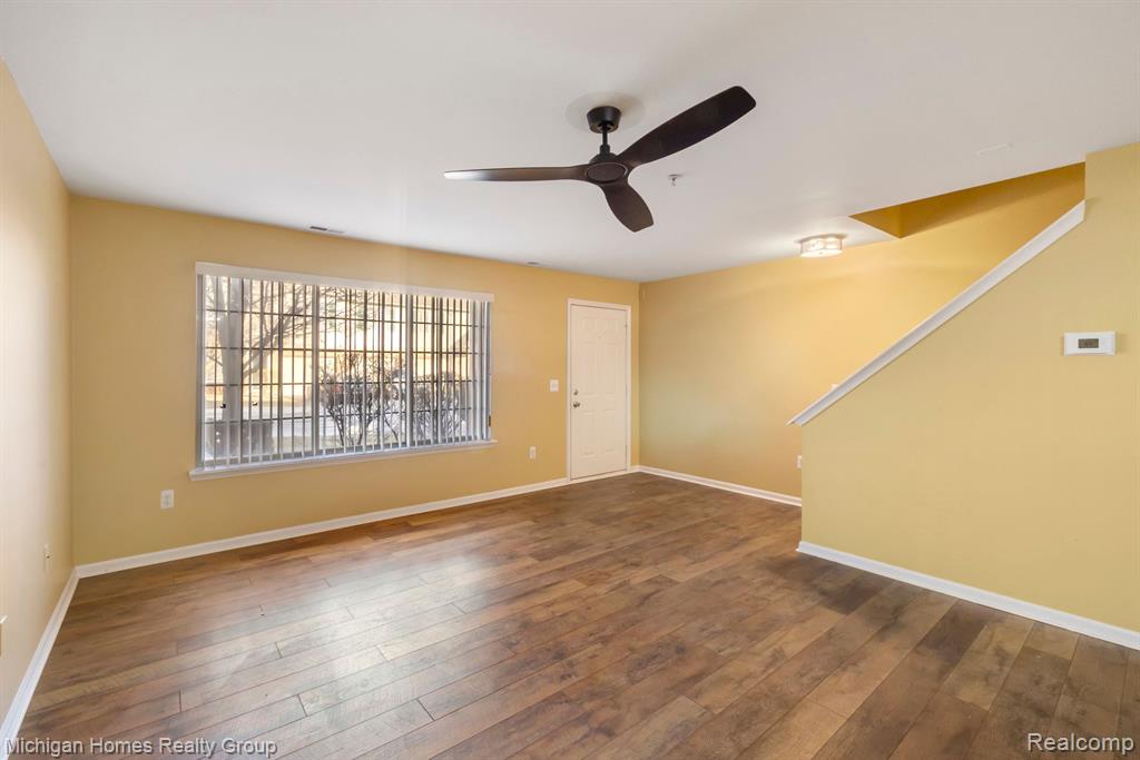 45521 HIDDEN VIEW, Utica, MI 48315 — Photo 3