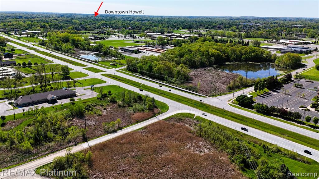 1656 Pinecroft Lane, Howell, MI 48855 — Photo 18