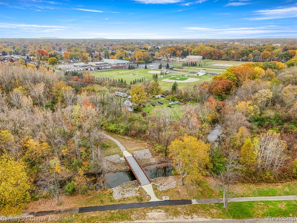 8004 N Farmington Road, Westland, MI — Photo 44