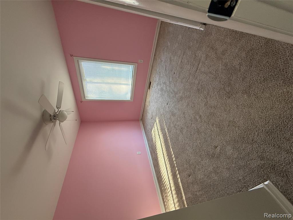 41229 N Central Drive, Sterling Heights, MI 48313 — Photo 9