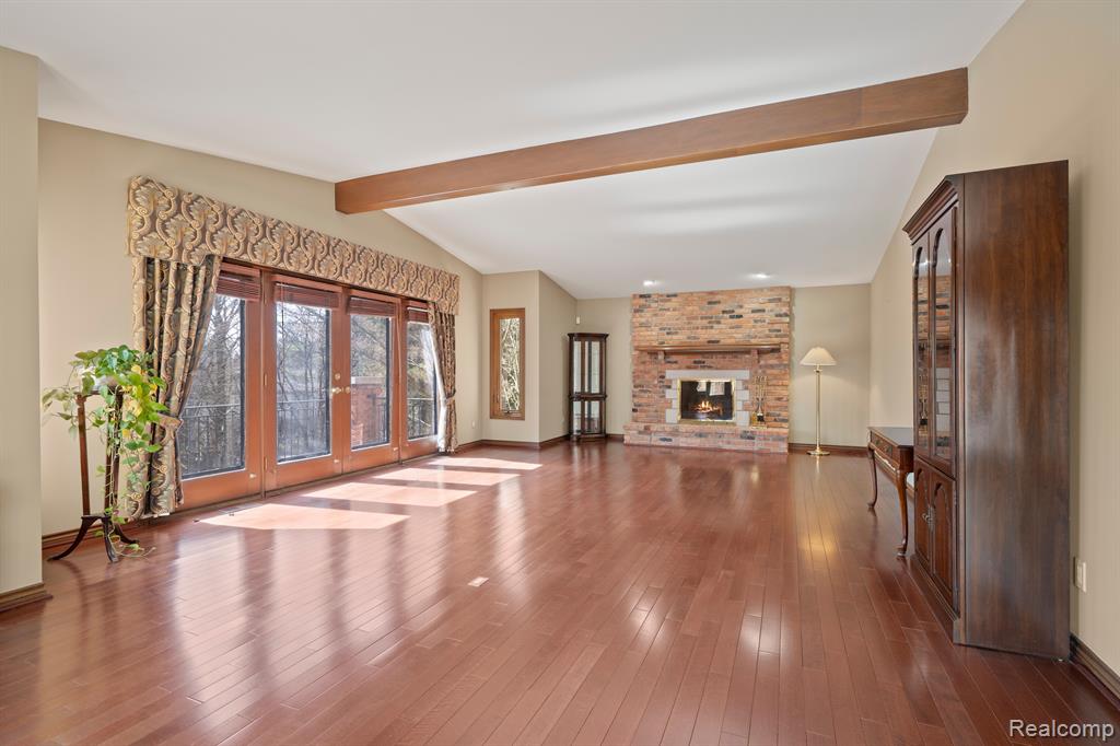 415 W HICKORY GROVE Road, Bloomfield Hills, MI 48302 — Photo 17
