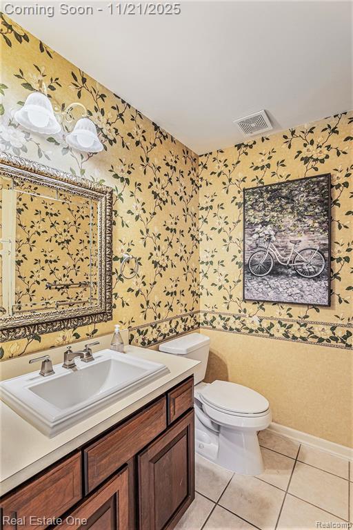 48082 Prestwyck Drive, Macomb, MI 48044 — Photo 13