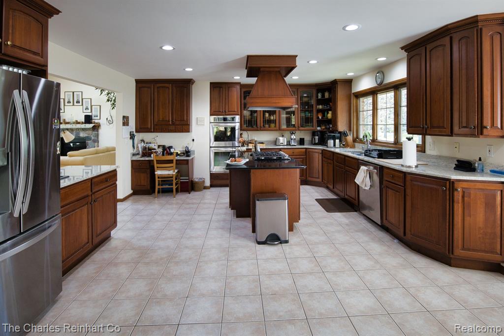 8494 CEDAR HILLS Drive, Dexter, MI 48130 — Photo 6