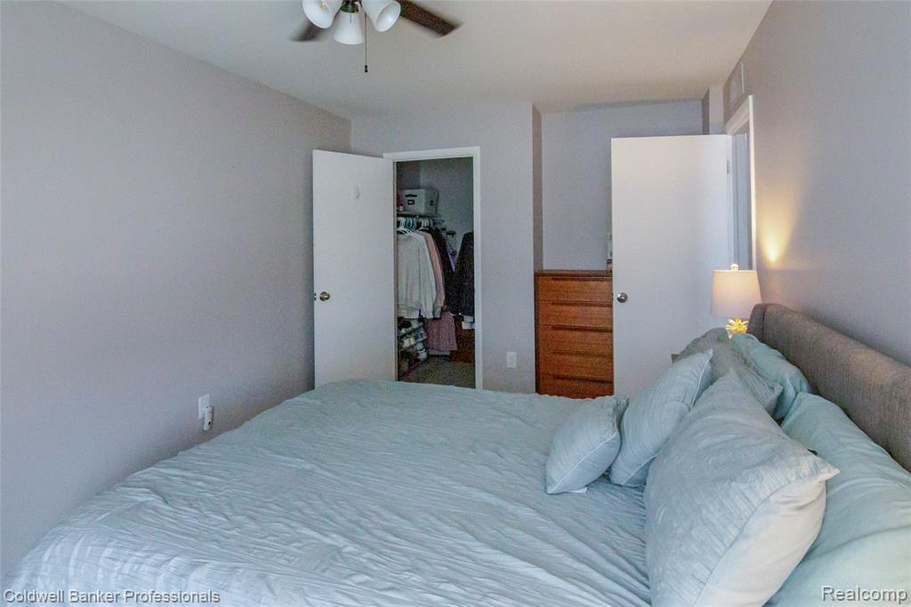 2606 Wildwood Court, Lake Orion, MI — Photo 13