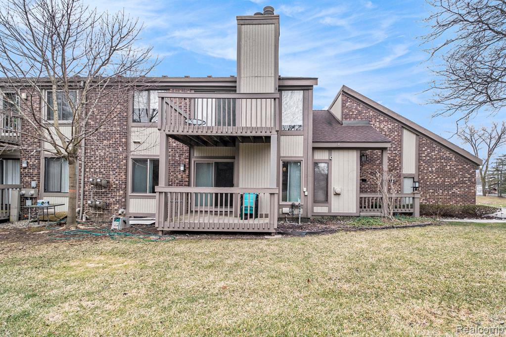 7353 Brynmawr Drive, #37, West Bloomfield, MI — Photo 2